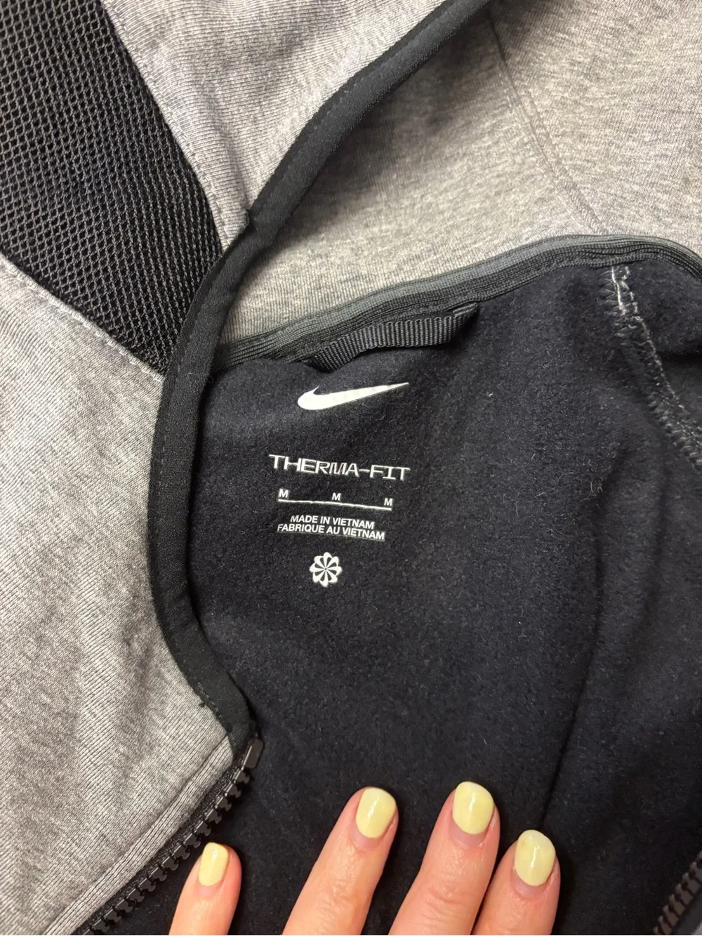 Nike UT Austin Men’s Gray and Black Full-Zip Hooded Performance Jacket medium